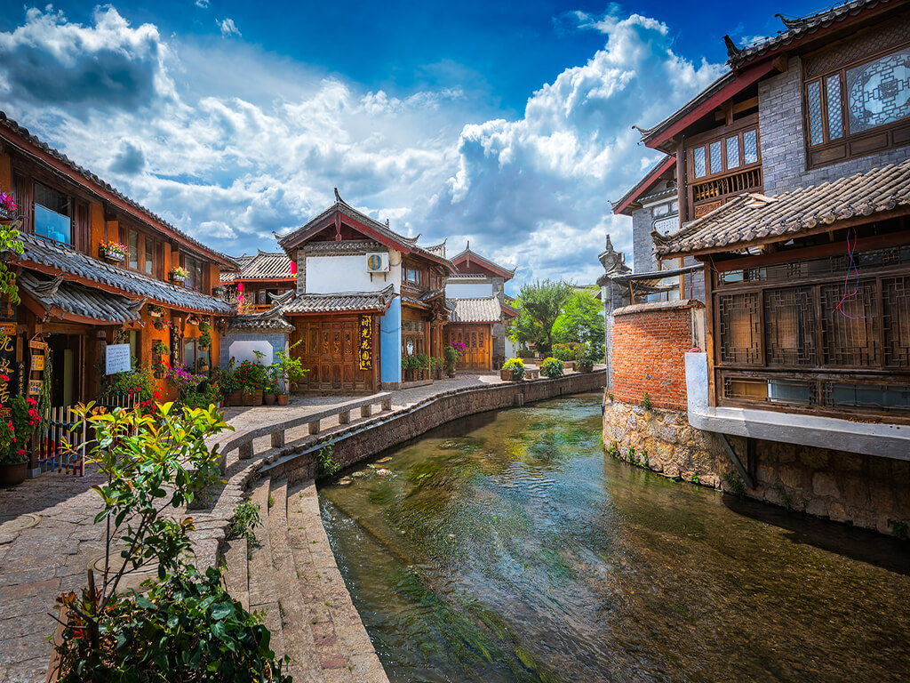 Cổ trấn Huyện Quan – Cầu Nam