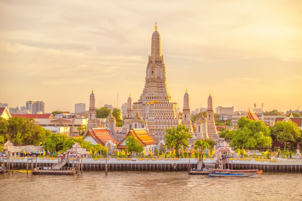 Wat Arun (Chùa Bình Minh)