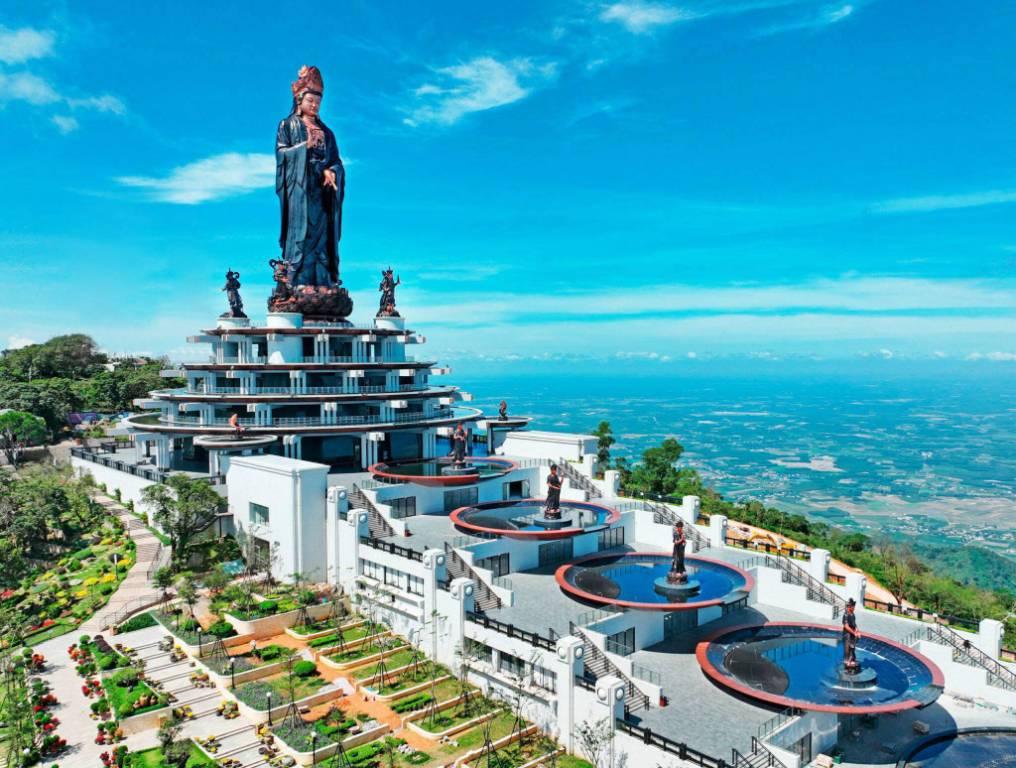 NÚI BÀ ĐEN TÂY NINH