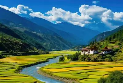Đến với thị trấn thiên đường Sa Pa để tận hưởng khí hậu ôn đới mát mẻ quanh năm, khám phá sắc màu thổ cẩm độc đáo của các bản làng và check-in những góc phố châu Âu lãng mạn.