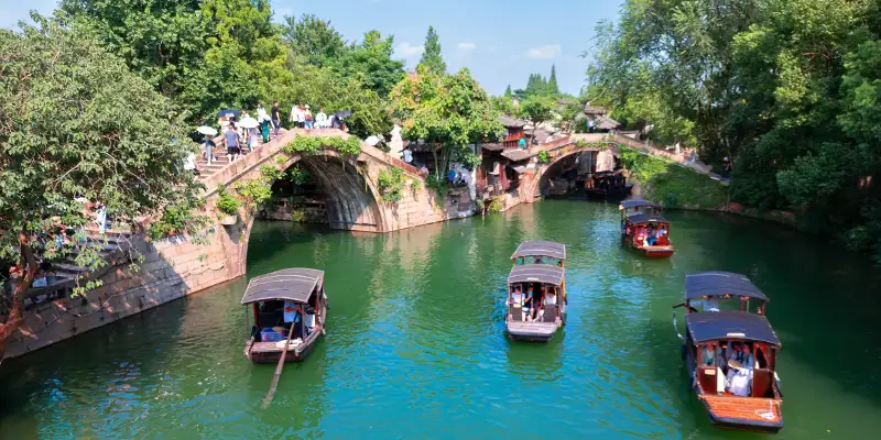 DU THUYỀN TÂY HỒ