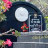Khám phá hành trình tâm linh ý nghĩa với tour viếng mộ Cô Sáu Côn Đảo trọn gói, chuẩn bị đầy đủ đồ lễ hành hương. Hướng dẫn chi tiết quy trình viếng mộ đêm Nghĩa trang Hàng Dương, cầu tài lộc, bình an hanh thông cho công việc và cuộc sống.