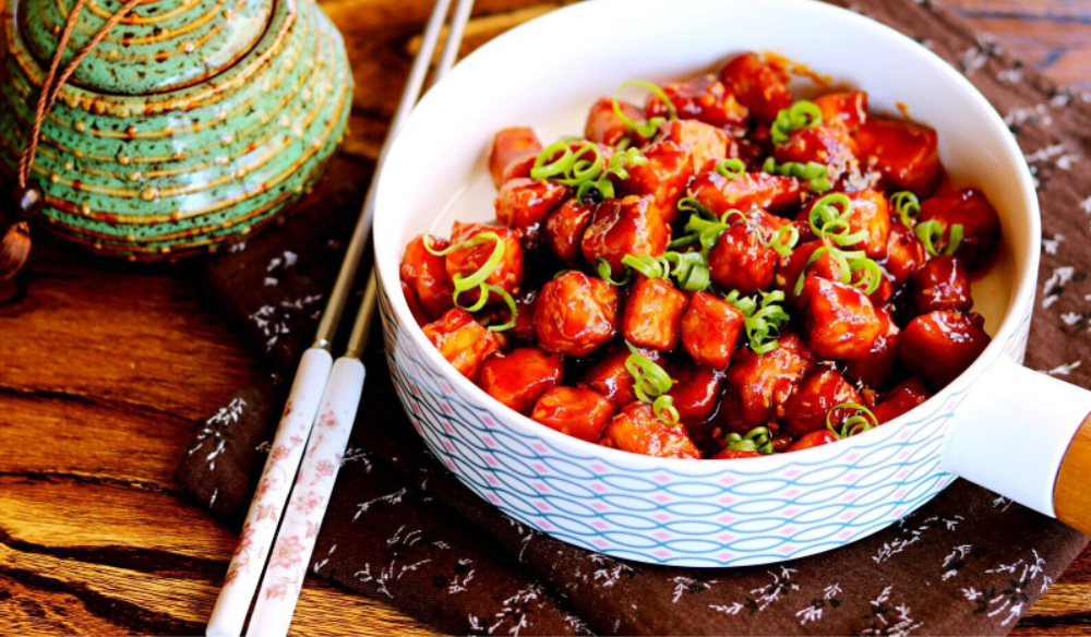Thịt lợn hấp anh đào