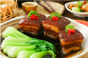 Thịt kho Đông Pha Hàng Châu mang hương vị béo ngậy mềm tan đậm đà, món ngon trứ danh nhất định phải thử khi đến Trung Quốc.