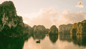 Vịnh Hạ Long điểm đến du lịch tháng 9