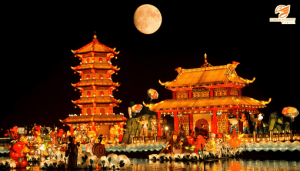 Tết Trung Thu Trung Quốc với đèn lồng và ánh trăng